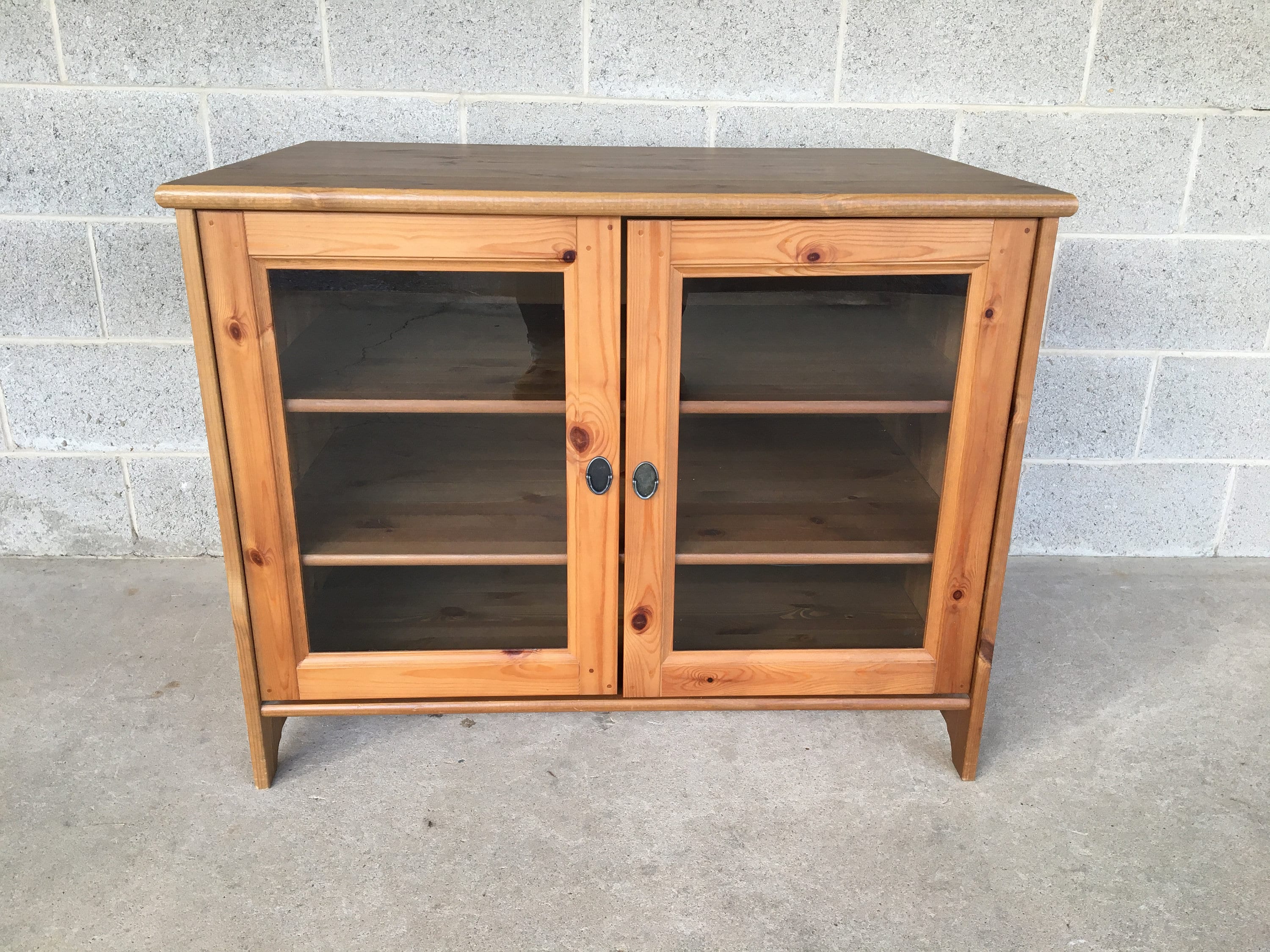 Small on sale media table