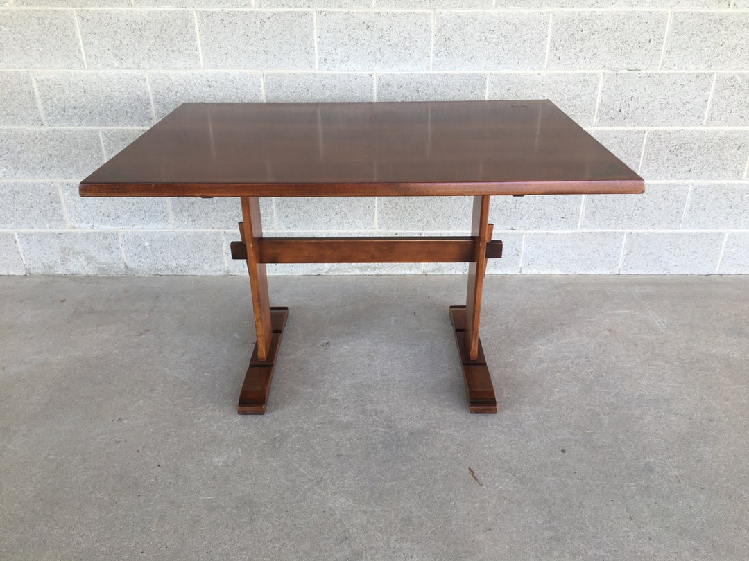 L. Hitchcock Furniture Riverton Finish 48 Maple Trestle Dining Table