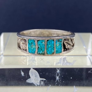 N0810 Vintage Southwest Sterling silver Ring /inlaid Turquoise band  Ring /Size 7.5