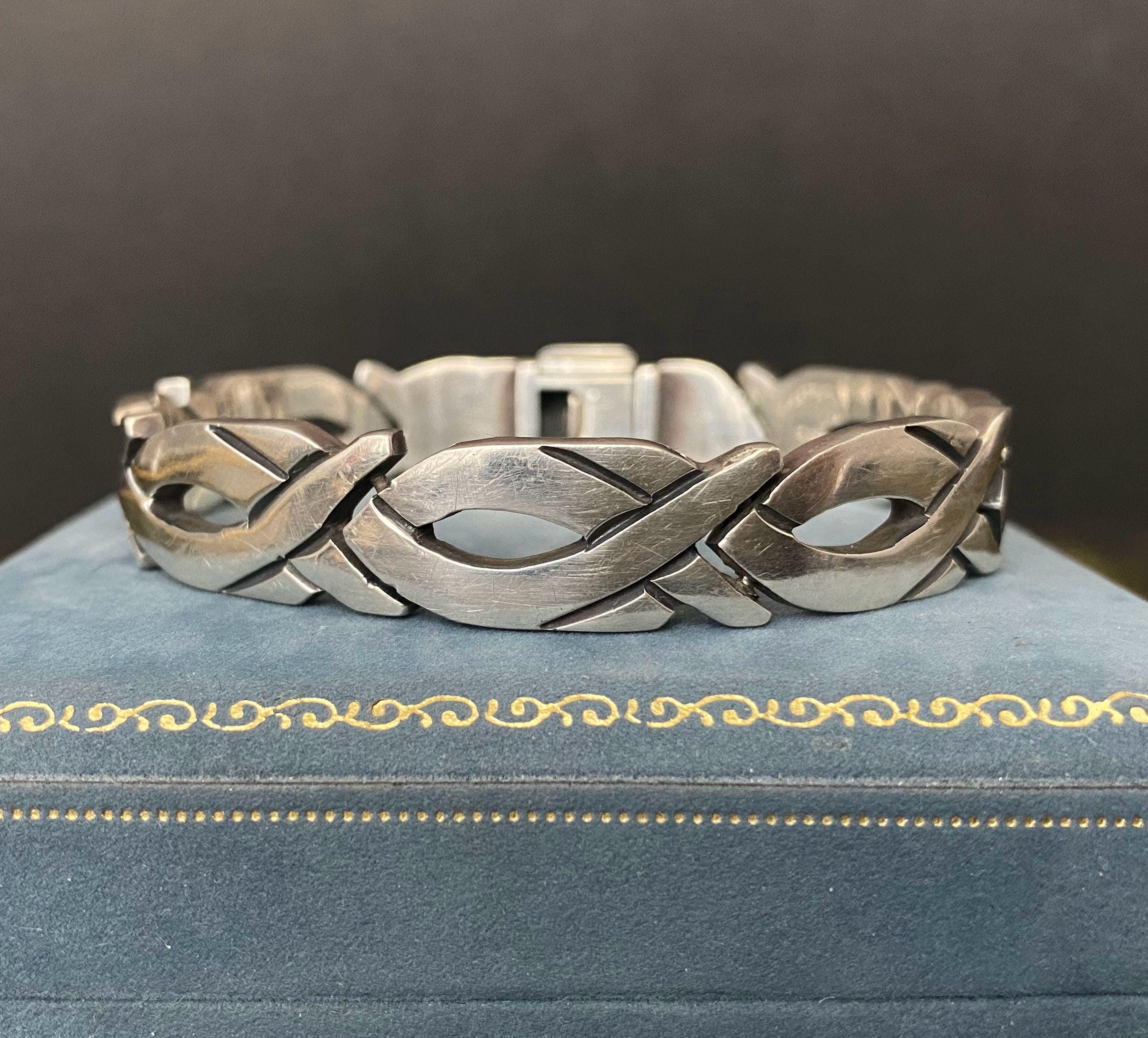 N1159 Vintage Heavy Sterling Silver Native North American Men Link