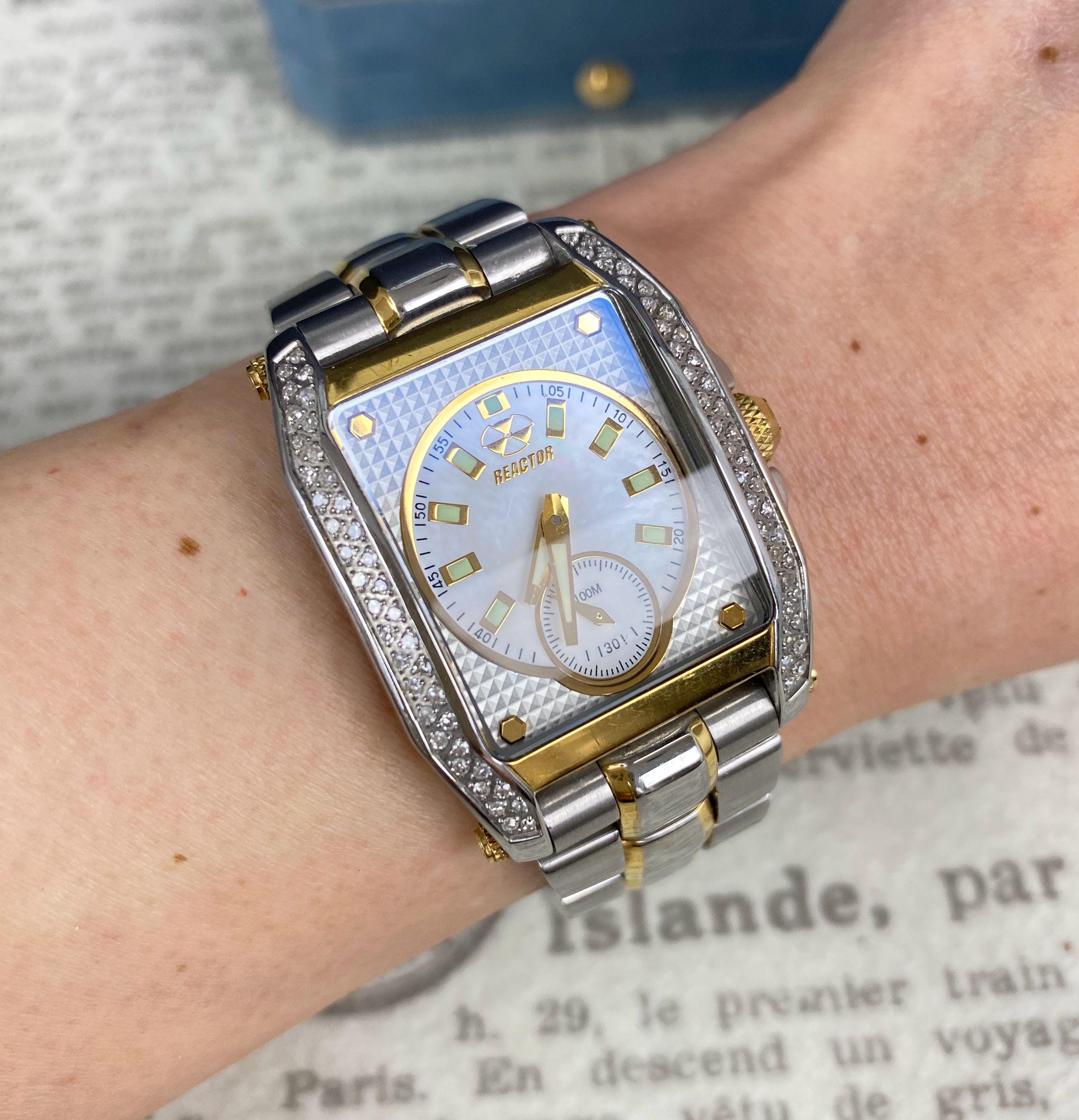 Reactor Ladies Two-Tone Stainless Steel Quartz Watch with Day/Date Reactor Watches Stainless Steel Band Wristwatches for Women  main image 4