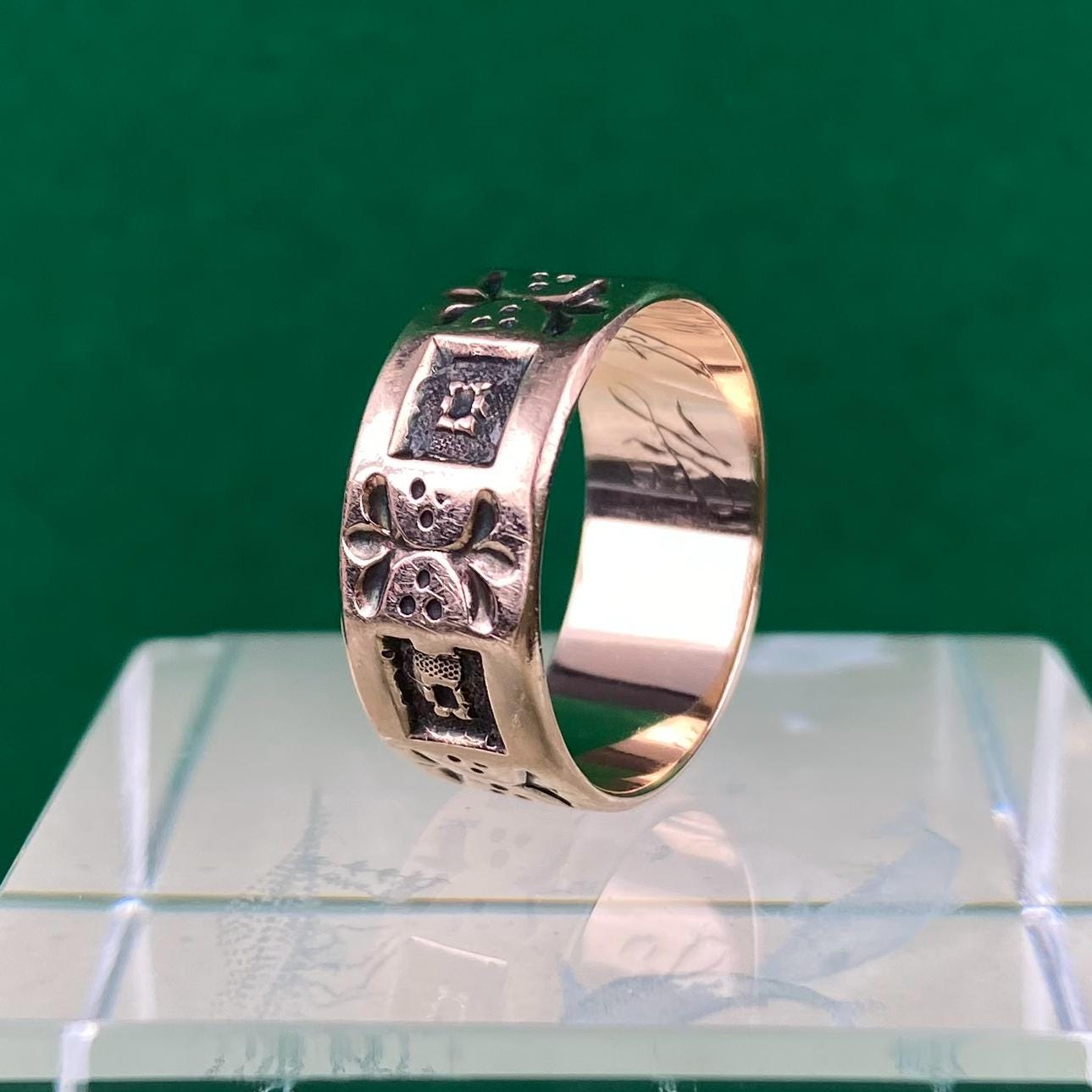 N0786 Antique Hallmark WXXX 10K Solid Gold Victorian Band Ring /9
