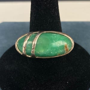 N1132 Vintage Silpada Sterling Silver Ring /Silpada Green Jade Ring /Ring Size 7.75/HALLMARK  925 Thailand /GIFT for her