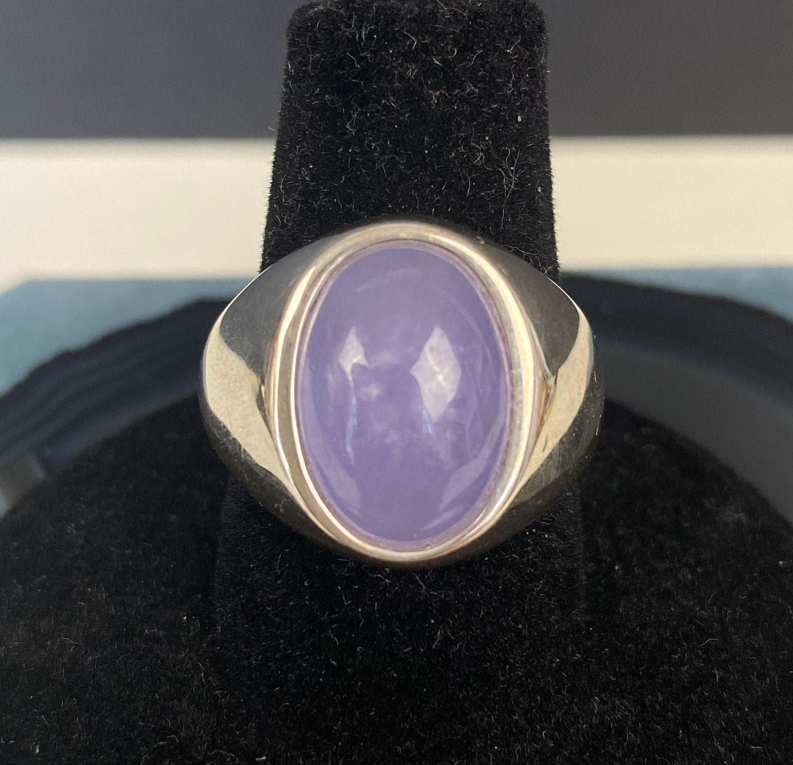 Vintage Sterling Silver Lavender Jade Cabochon Ring - Size 7