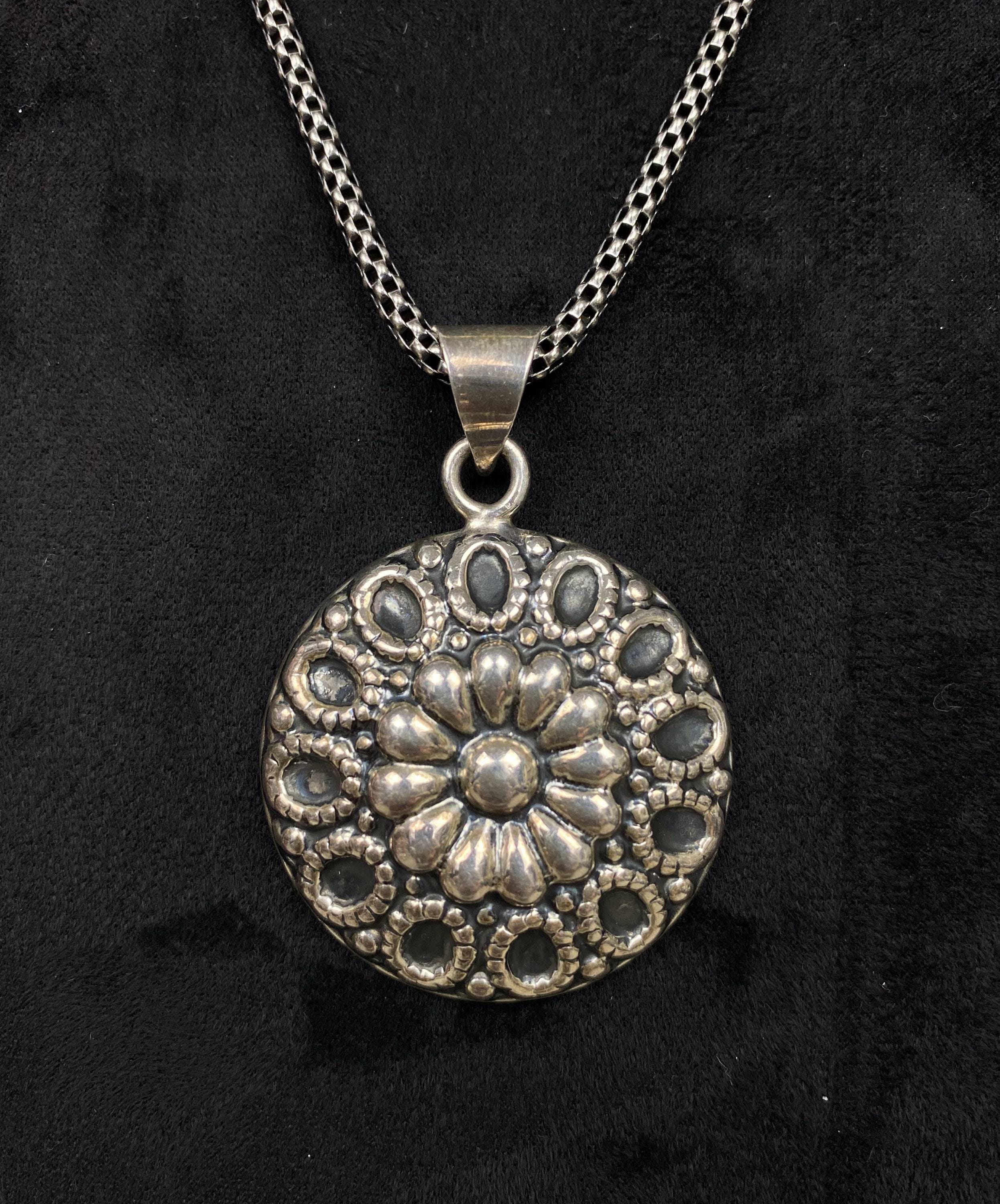 アクセサリー Vintage Mexican silver necklace charm Vintage Taxco Mexican Deco Incised Sterling Silver Necklace