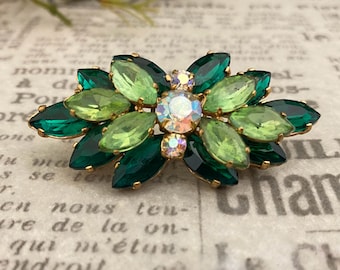 N0335 Vintage / Stunning / Elegant / green rhinestone /brooch