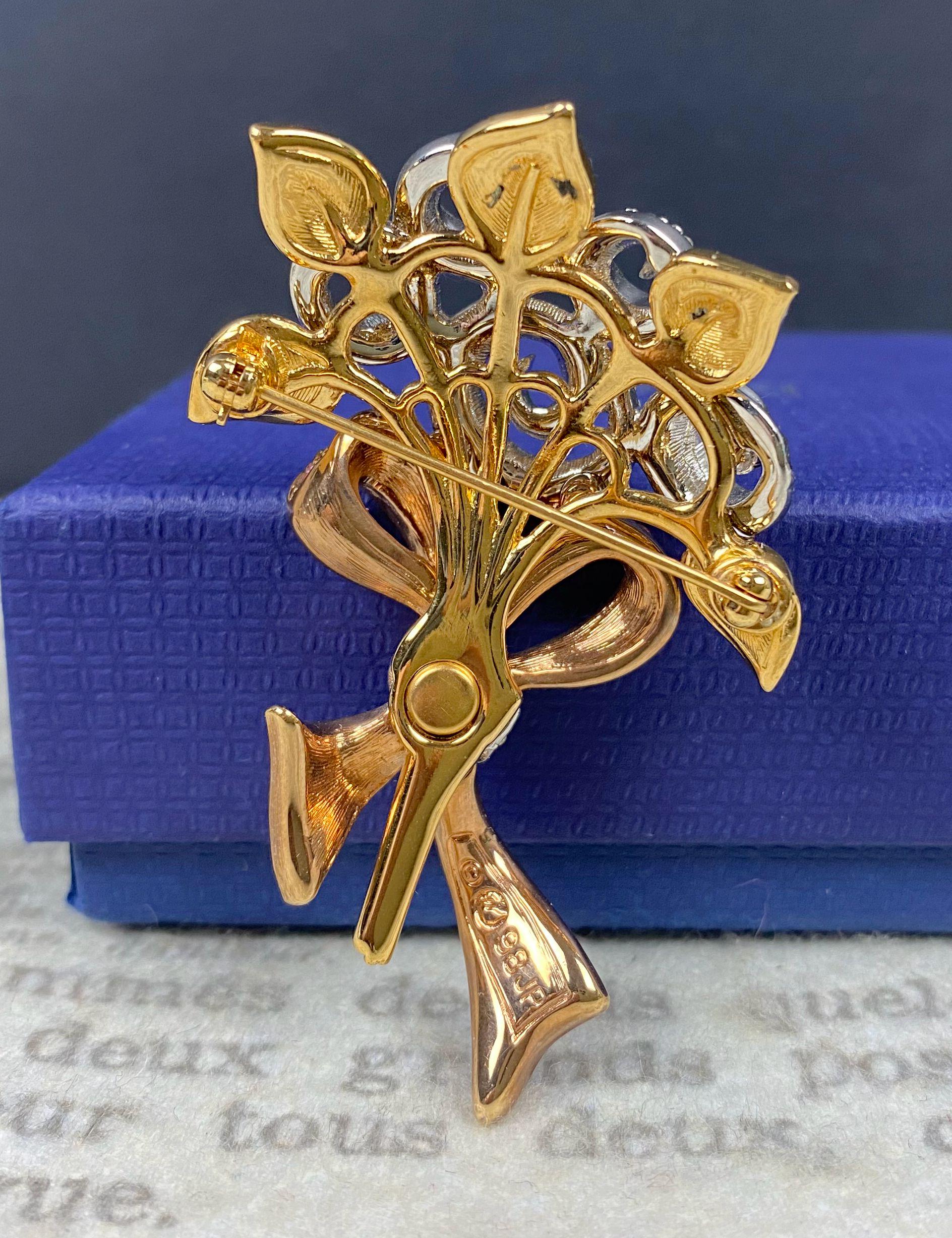 N0987 Vintage Swarovski 1998 Crystal Flower Bouquet Brooch
