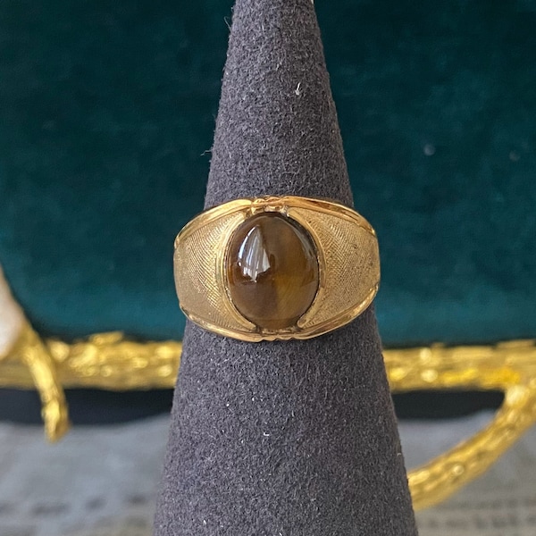 N0482 Vintage Tigers Eye 18KT HGE Ring Size 6.5