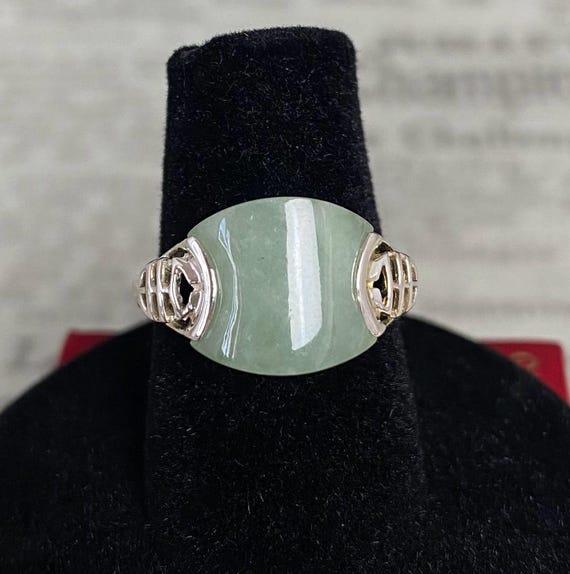N1386 Vintage Sterling Silver Grade A Natural Jadeite Ring / Genuine Green Jade Ring Size 6 / Elegant Fine Jade Jewelry Gift for Her