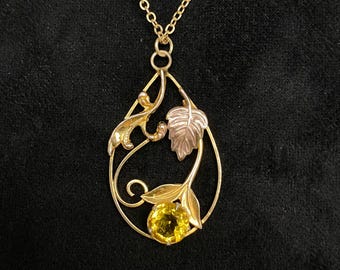 N1497 Antique 1/20 12K Gold Filled Pendant Necklace / 18 Inch Chain / Gift for Her