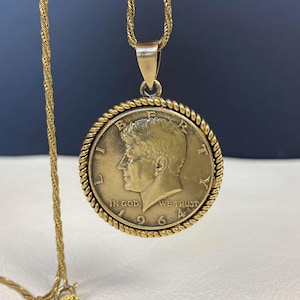 N1156 1964 Gold Plated Kennedy Half Dollar Mounted Pendant Necklace/ 90% silver Coin Pendant / Vermeil 24 inch Chain
