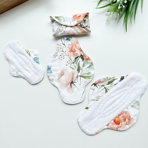 Weiße wiederverwendbare Stoffpads mit Blumenmuster, Stoffbinden aus Bambus, Stoffbinden mit Flügeln, wiederverwendbare natürliche Stoffpads