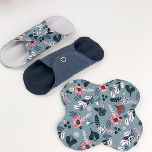 Organic panty liners, reusable cloth panty liner, soft and leakproof cotton flannel panty liners, light flow pads, daily panty liners