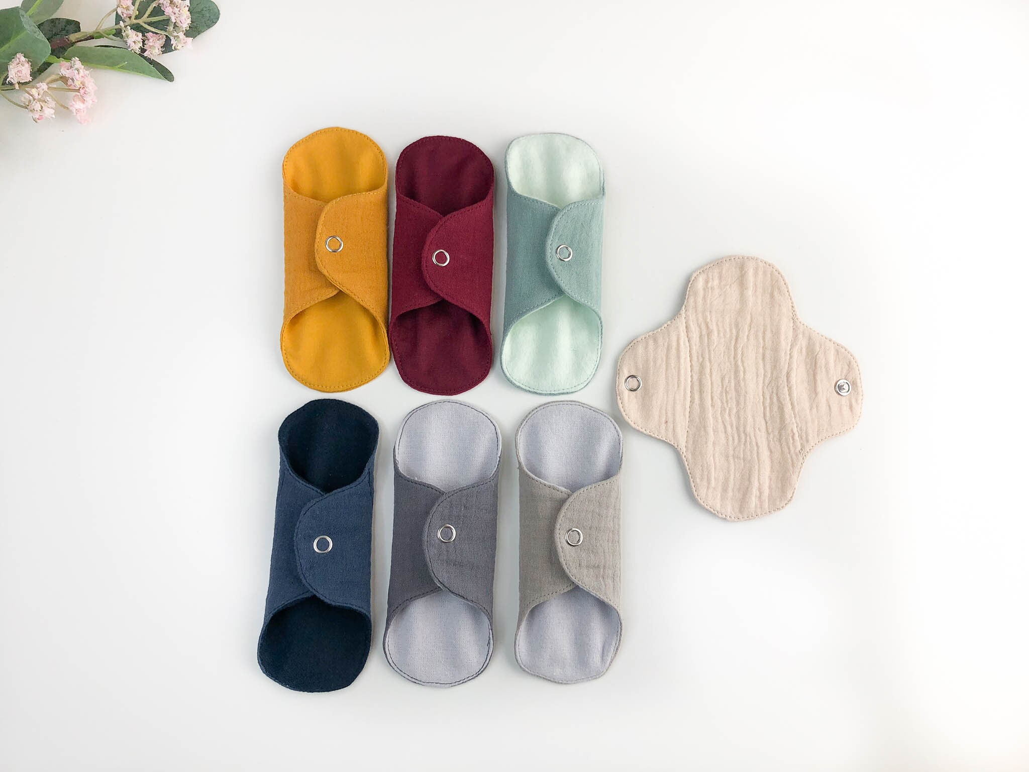 Organic panty liners, reusable cloth panty liner, soft and leakproof cotton flannel panty liners, light flow pads, daily panty liners