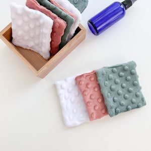 Reusable cotton rounds, makeup remover pads, cloth wipes, soft face pads