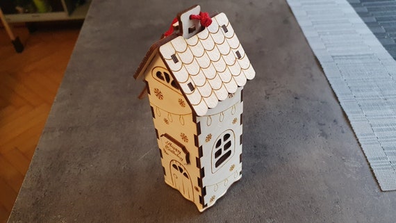 Personalized wooden gift box Christmas for 5cl liquor bottles: Unique, handmade and perfect for any occasion