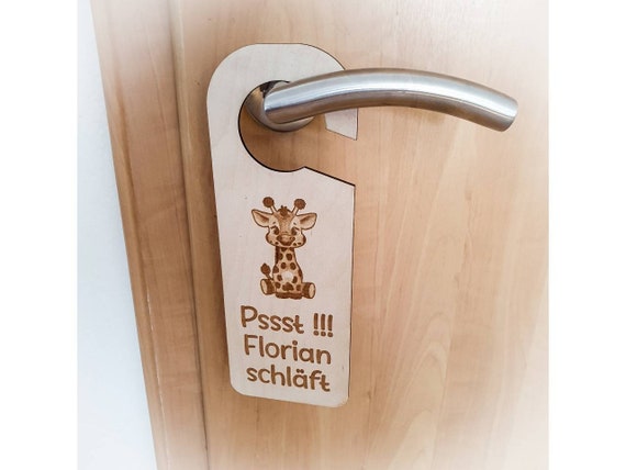 Personalized baby wooden doorknob sign – Perfect as baby room decoration, gift for parents & newborns – Engraved door sign