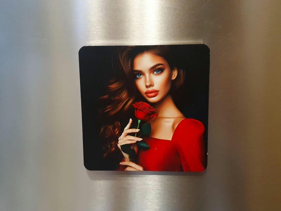 Personalized fridge magnet with photo - creative gift idea for mom, dad or couples, individual decoration and capture memories