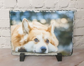 Personalisierte Schiefertafel mit Foto – Hochglanz Fotogeschenk mit Spruch/Datum | Geschenk für Mama, Papa, Oma & Opa | mit Aufstellfüßen