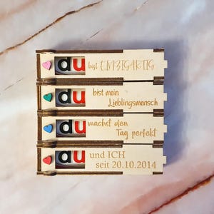 Personalisierte gravierte Duplo-Geschenkbox Geschenkverpackung Praline kleine Aufmerksamkeit, Geschenk zum Jahrestag, Holzbox Gastgeschenk