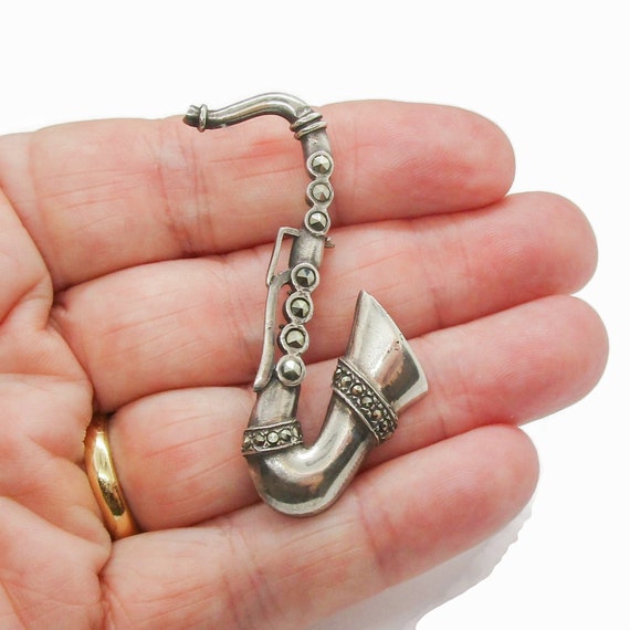 Vintage saxophone brooch, sterling silver saxapho… - image 8