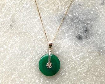 14k Gold Green Jade Necklace: Minimalist Oval Solitaire - Etsy