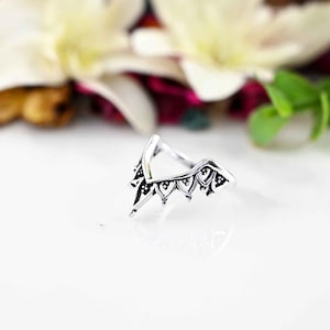 Sterling Silver Crown Ring: Dainty Chevron Midi Ring