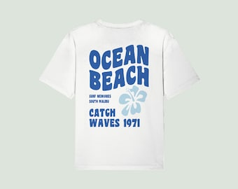 Ocean Beach Catch Waves statement T Shirt mit Blumen Print und Schriftzug auf dem Rücken