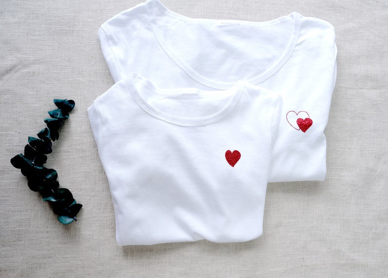 T-Shirt Blanc Avec Petit Coeur T-shirt Assorti Famille Coeur Imprimé