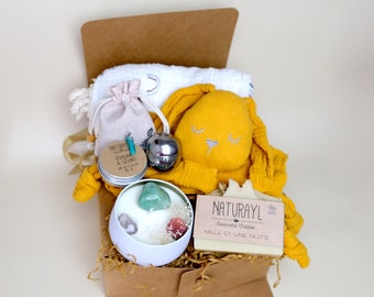 Mom Gift Postpartum Gift Box New Mom Gift Basket Baby Girl Gift Box New Baby Gift Box Pregnancy Gift Pregnant Wife Gift Expectant Mom Gift