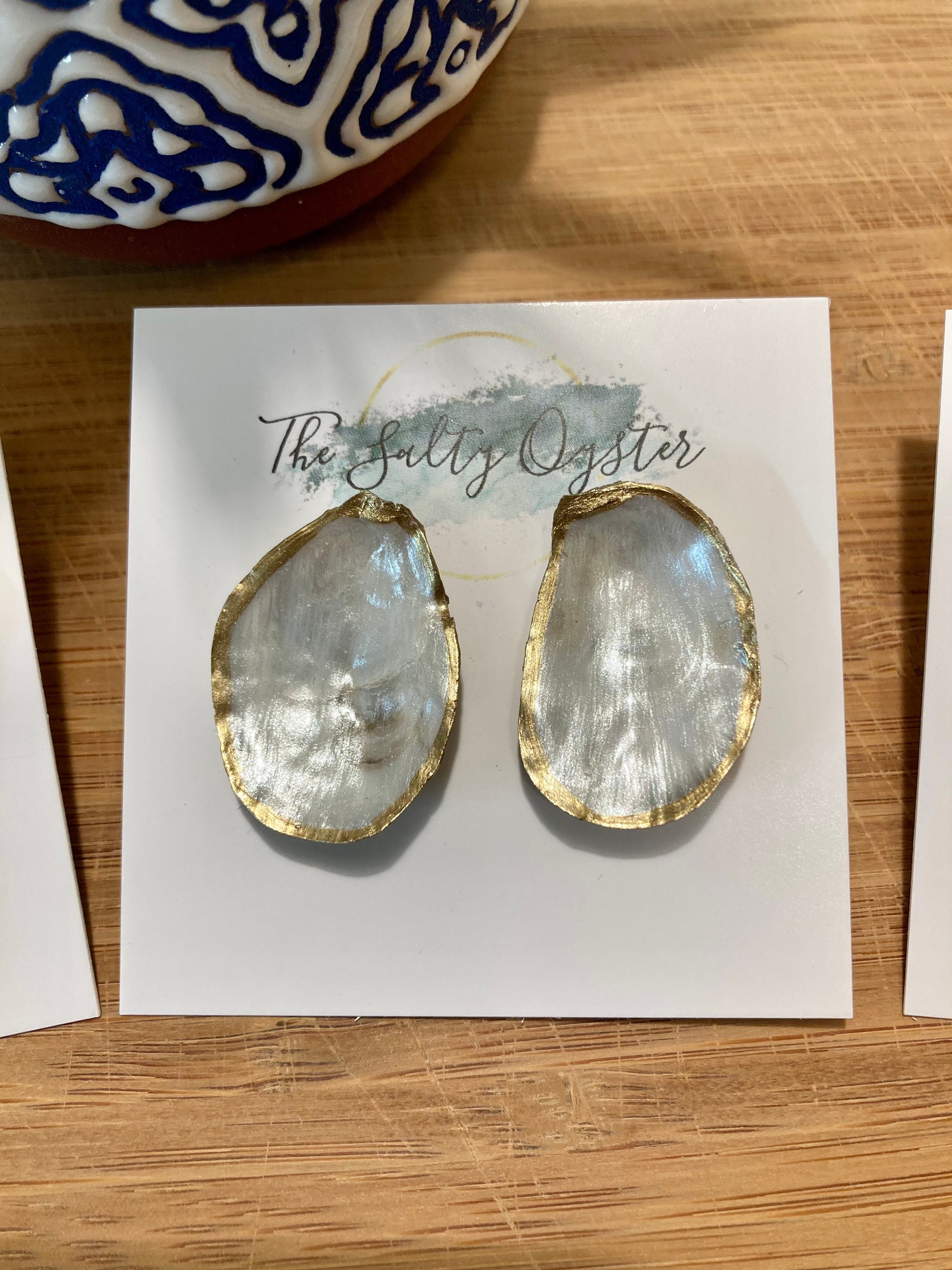 Oyster Stud Earring main image 0