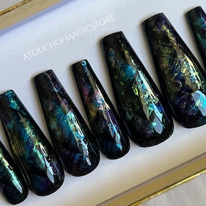 LABRADORITE Press On Nails | HAND-PAINTED | Crystal Nails | Labradorite Crystals | Witchy Nails | Chrome Nails | Nail Art