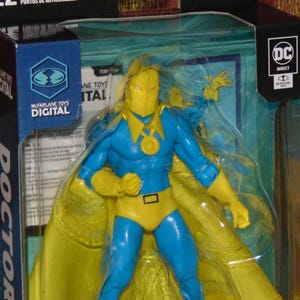 DC Multiverse 1980s Super Powers Toys Inspired Silver Age Doctor Fate Action Figure, Classic Costume with Fabric Cape
