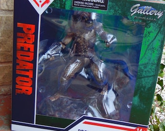 1987 Predator Movie Jungle Hunter 10inch Bookshelf Statue, Limited Edition, New in Box