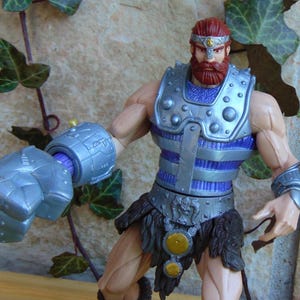 Rare 200X Fisto Battle Fist Heroic Eternian Warrior, He-Man, Masters of the Universe Action Figure, Mattel Early 2000s MOTU