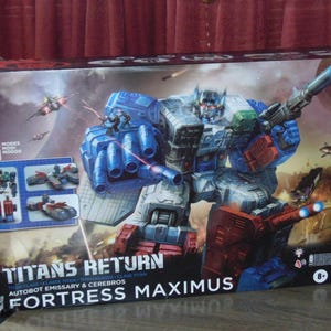 1980s G1 Colors Transformers Fortress Maximus Titan Class 21 inch Giant Robot Action Figure, Triple Changer, Generations Legacy, Please Read