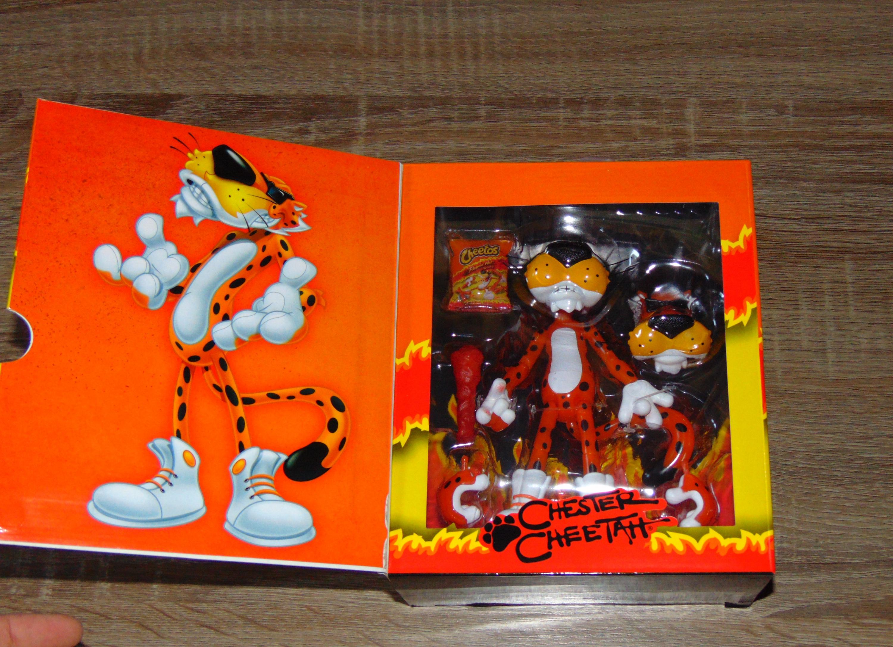 Classic Chip Mascot Chester Cheetah Glow-in-the-dark Action Classic Chip Mascot Chester Cheetah Glow-in-the-dark Action