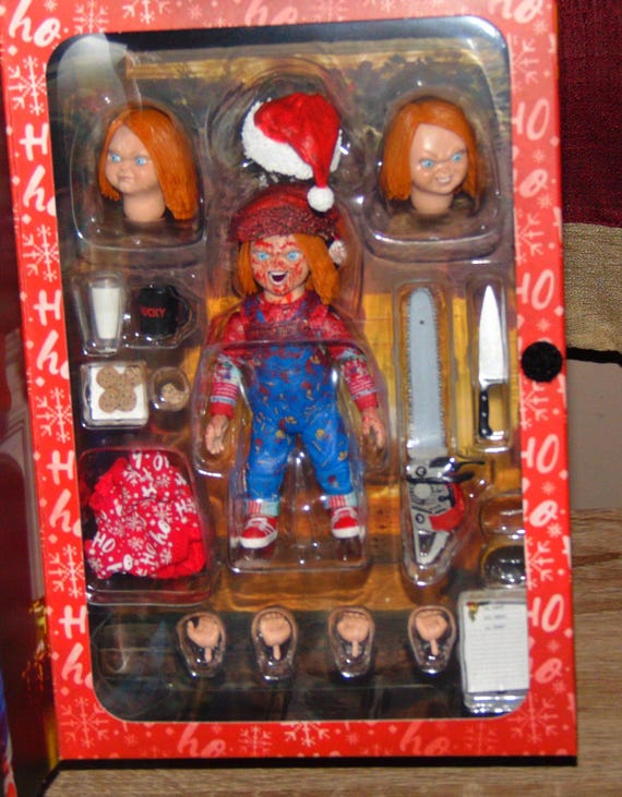 Child's Play Christmas Chucky Ultimate Holiday Killer Doll Action