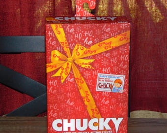 Child’s Play Christmas Chucky Ultimate Holiday Killer Doll Action Figure, New in Nice Art Box, Horror Movie Collectible Adult Toy