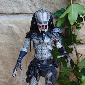 1990 Predator 2 Movie Lost Tribe Grey SHAMAN PREDATOR Action Figure. Weapons, Accessories, NECA Reel Toys Horror Film Collector