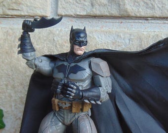 DC Comics Gritty Realistic Batman  Action Figure, 7 Inch Collectible, Grey Armor Suit,  Fabric Poseable Wired Cape, DC Superhero Display