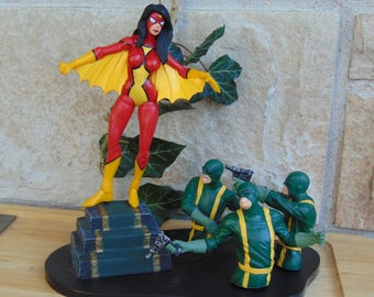 Marvel Spider‑Woman Diorama Set, Diamond Select Marvel Jessica Drew Figure Hydra Agents Action Base, Female Superhero Collectible Display