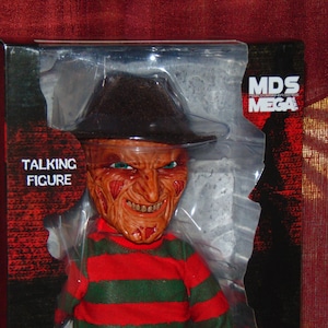 1984 Nightmare on Elm St Movie Talking Freddy KRUEGER 15&quot; inch Mega Scale Doll Figure, Highly Detailed Adult Collectible, Cloth Clothing