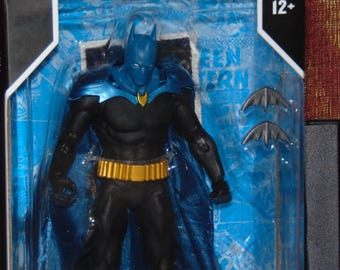 DC Multiverse Batman One Million 1,000,000 Action Figure, Batman Comics Story, Unique Bat Suit Fabric Cape, Trading Card Adult Collector Toy