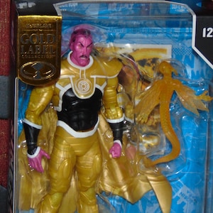 Sinestro Yellow Lantern Parallax Gold Label Edition Action Figure DC Comics Blackest Night, McFarlane DC Multiverse, Trading Card, Stand