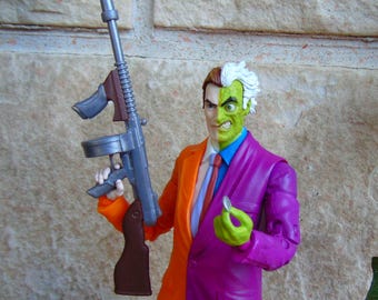 DC Comics Golden Age Batman TWO-FACE Action Figure, 7 Inch Collectible, Retro Style Suit