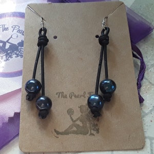 Leather and peacock Pearl earrings