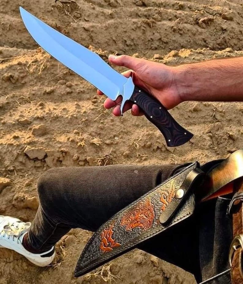 Handmade Hunting Bowie Knife, Crocodile Dundee Bowie, Rambo Knife, D2