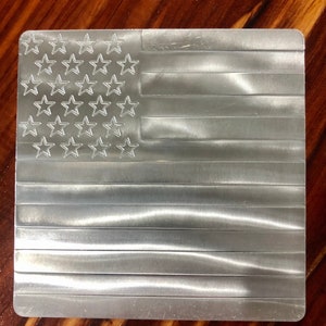 CNC-gefreesde aluminium onderzetter met Amerikaanse vlag, gemaakt in de Amerikaanse vlag Merica Coaster