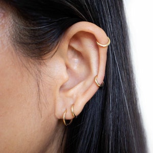 Solid Gold Cartilage Huggie Hoop, 14K Solid Gold Clicker Earring Hoop, Real Gold Cartilage Hoop, Dainty 14K Solid Gold Hoop Earring